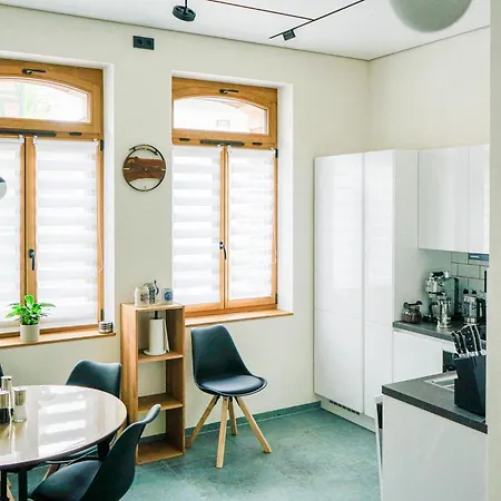 Oak Luxus - 4-8 Personen - Innenstadt - Parkplatz - 50kw Dc * باد هيرسفيلد