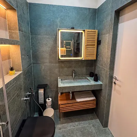شقة Oak Luxus - 4-8 Personen - Innenstadt - Parkplatz - 50kw Dc باد هيرسفيلد